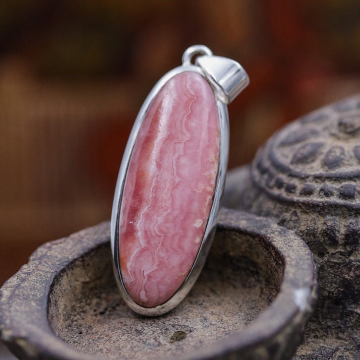 Pendentif en argent et pierre rhodochrosite