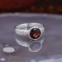 Bague en argent et pierre grenat