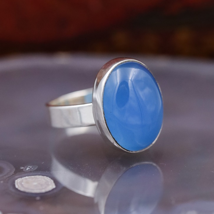 Bague en argent et pierre calcédoine