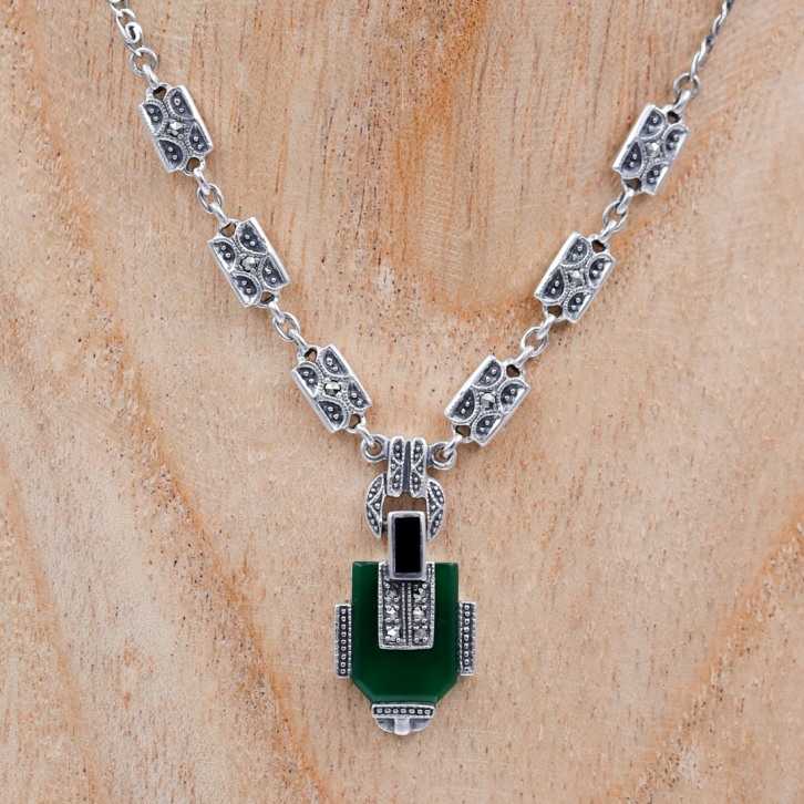 Collier d'exception en argent et pierre agate verte