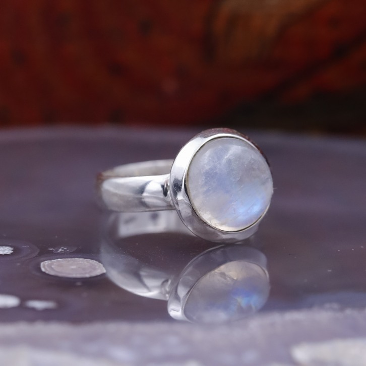 Bague en argent et pierre de lune