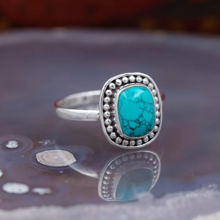 Bague en argent et pierre howlite turquoise