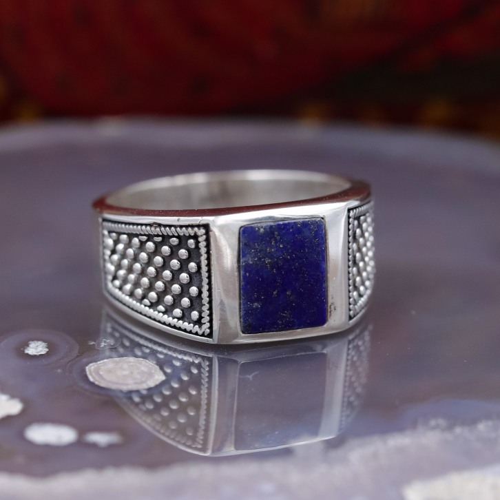 Bague en argent et pierre lapis lazuli