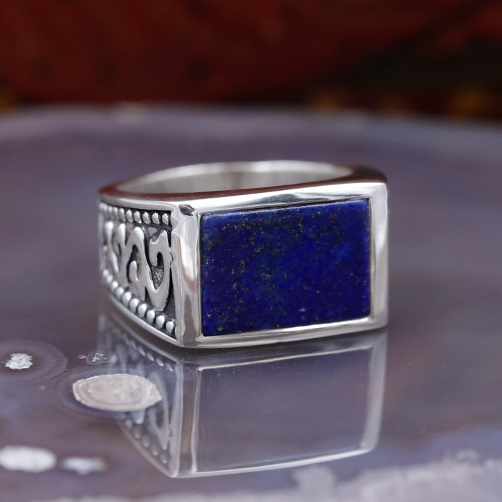 Bague en argent et pierre lapis lazuli