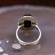 Bague en argent et pierre onyx