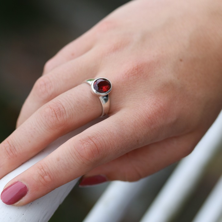 Bague avec pierre grenat clearance