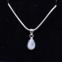 Pendentif en argent et pierre de lune