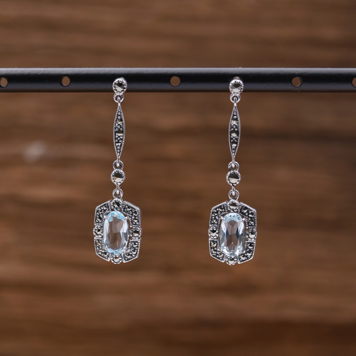 Boucles d'oreilles d'exception en argent, pierre Topaze bleue et marcassites