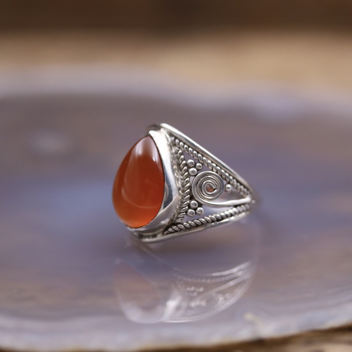 Bague en argent et cornaline