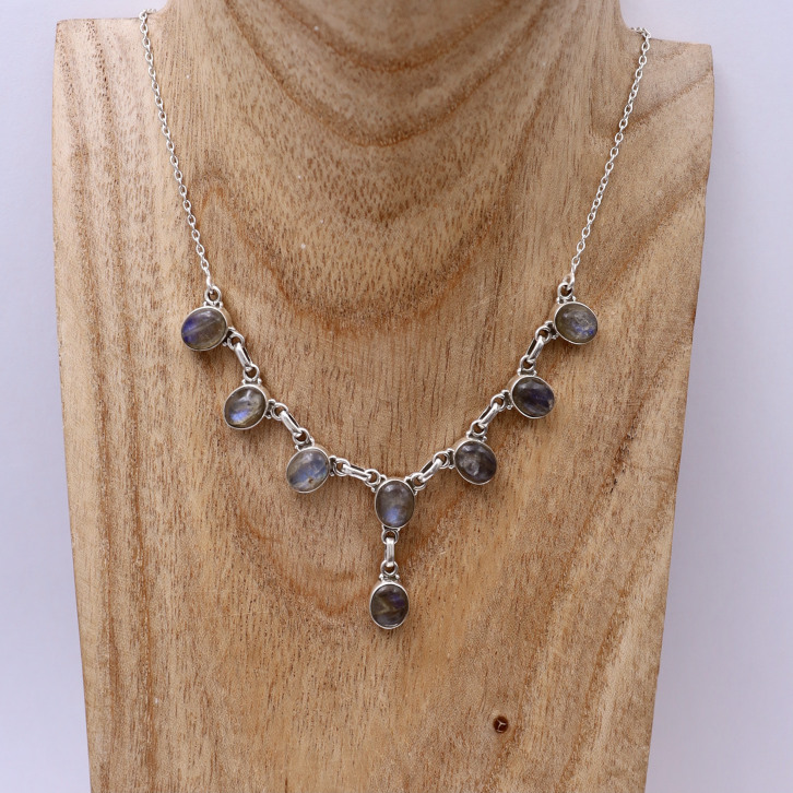 Collier en argent et pierre labradorite