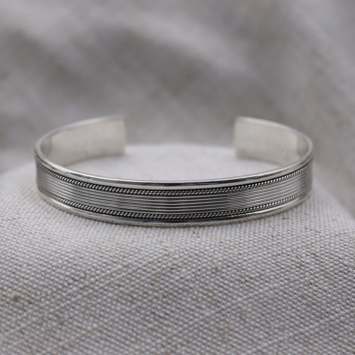 Bracelet rigide en argent
