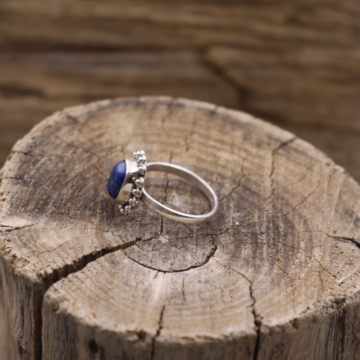 Bague en argent et lapis lazuli