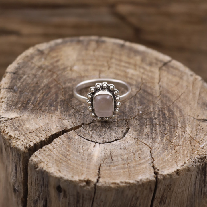 Bague en argent et quartz rose