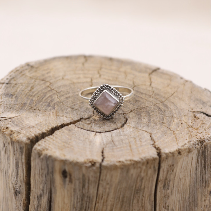 Bague en argent et quartz rose