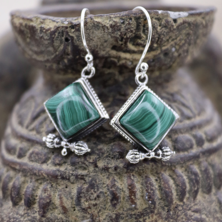 Boucles d'oreilles en argent et malachite