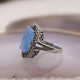 Bague d'exception en argent avec jade bleu et marcassite