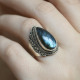 Bague en argent et labradorite