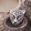 Pendentif en argent jaguar avec racine de Rubis et marcassites