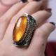 Bague en argent et ambre