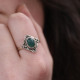 Bague en argent et agate verte