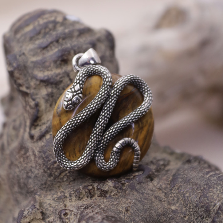 Pendentif en argent "serpent" et oeil de tigre