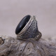Bague en argent et onyx
