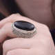 Bague en argent et onyx