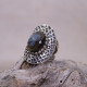 Bague en argent et labradorite