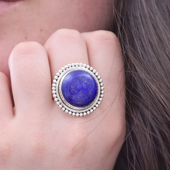 Bague en argent et pierre lapis lazuli