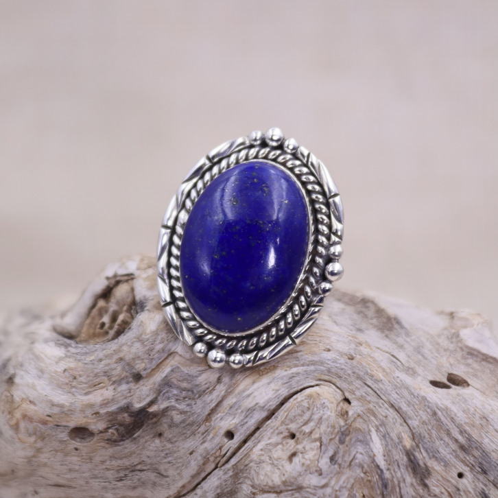 Bague en argent et pierre lapis lazuli