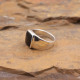 Bague en argent et onyx