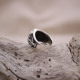 Bague en argent et onyx