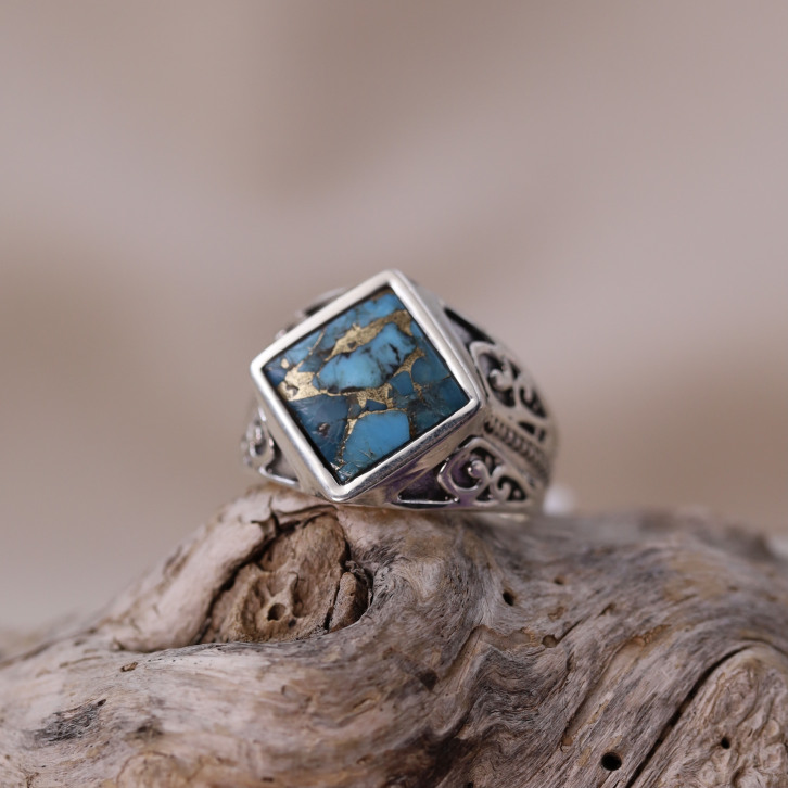 Bague en argent et turquoise cuivrée