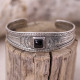 Bracelet rigide en argent et onyx