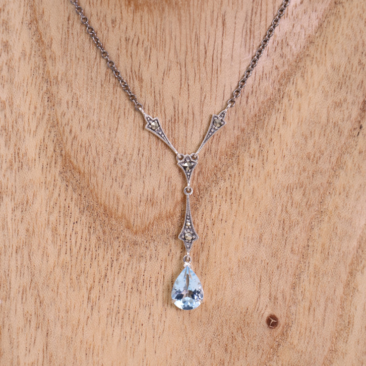 Collier d'exception en argent avec topaze bleue et marcassite