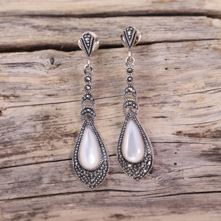 Boucles d'oreilles d'exception en argent avec marcassite et nacre