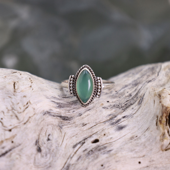 Bague en argent et agate verte