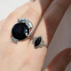 Bague en argent et onyx