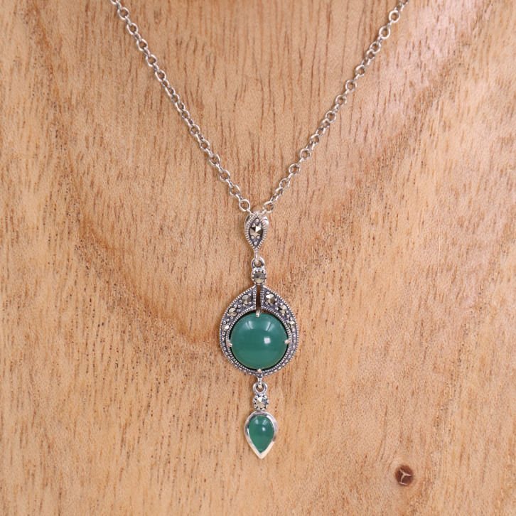 Collier d'exception en argent avec agate verte et marcassites