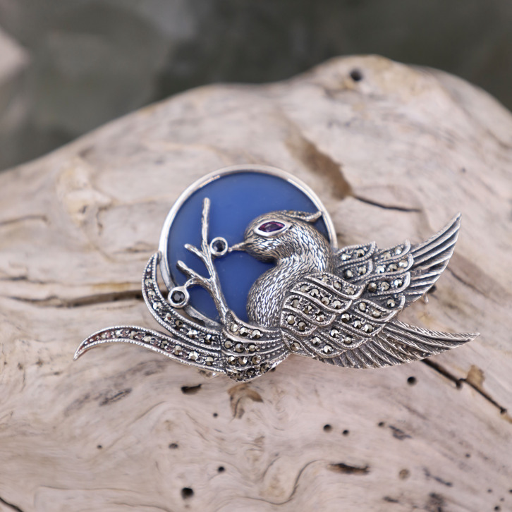 Broche d'exception en argent "oiseau" avec calcédoine et marcassites