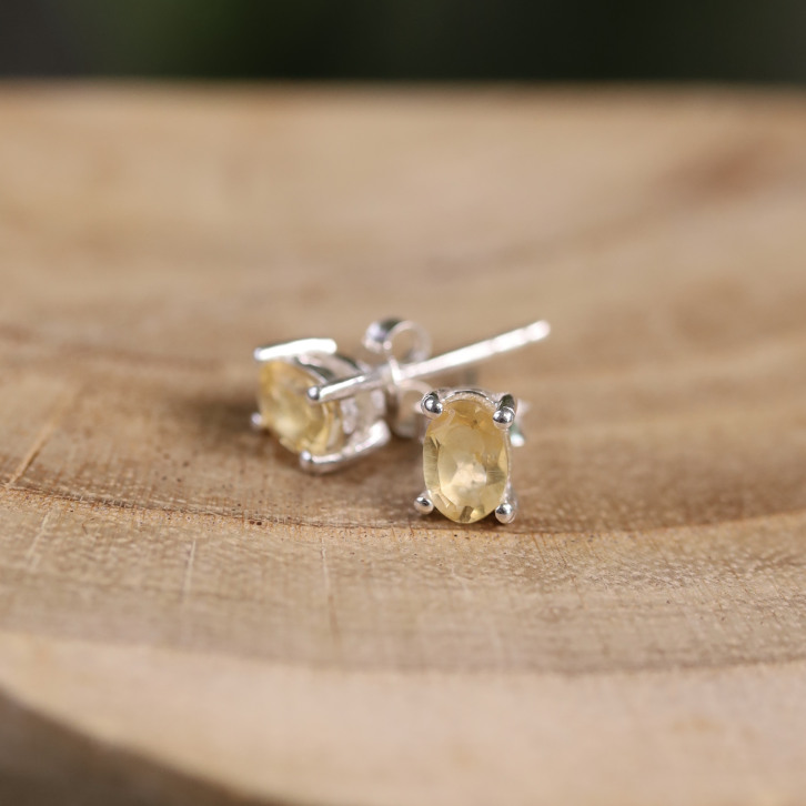 Boucles d'oreilles "puces" en argent et citrine