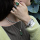 Pendentif en argent et uvarovite