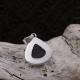 Pendentif en argent et uvarovite