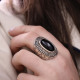 Bague en argent et onyx