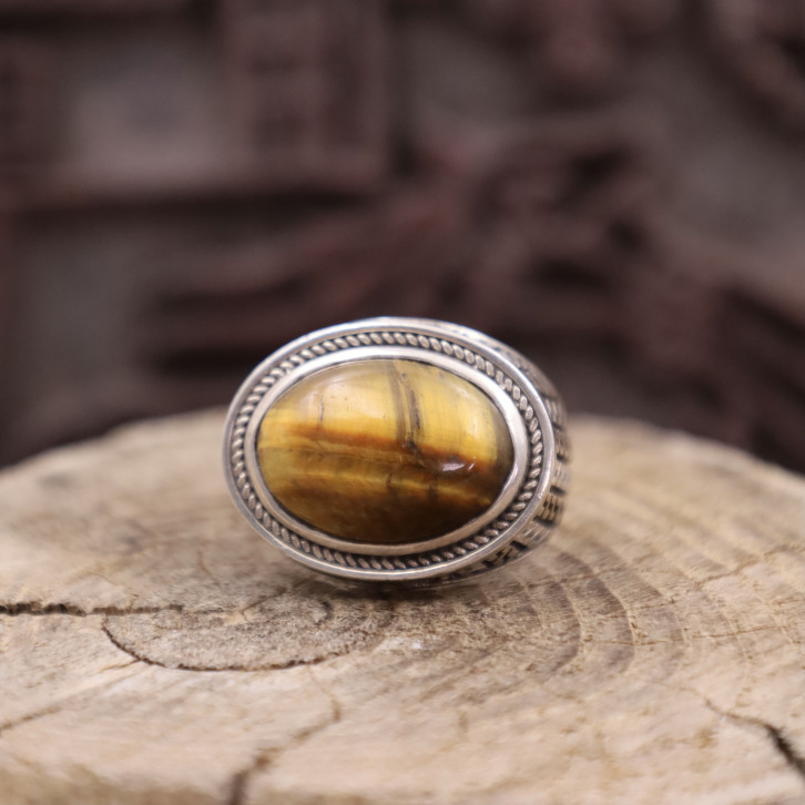Bague en argent et pierre oeil de tigre