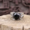 Bague en argent et onyx