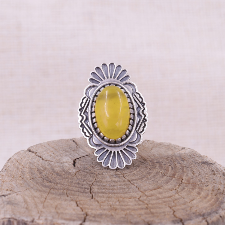 Bague en argent et ambre