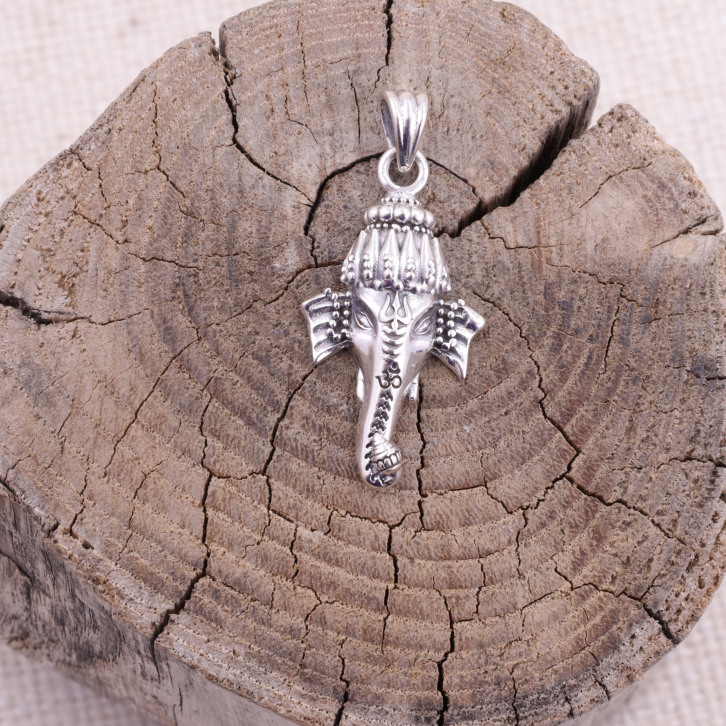 Pendentif en argent - ganesh