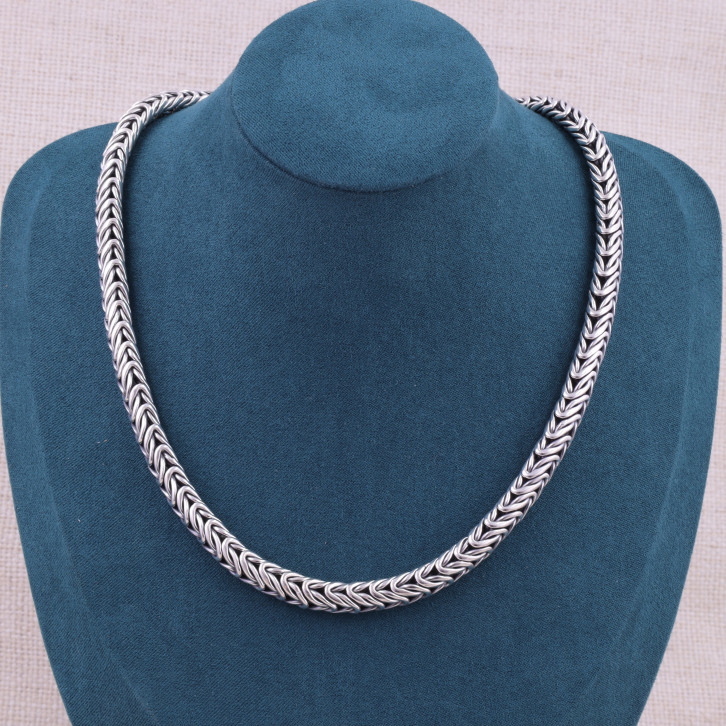 Collier en argent Snake Le Isa