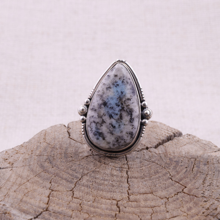 Bague en argent et pierre jaspe mont K2